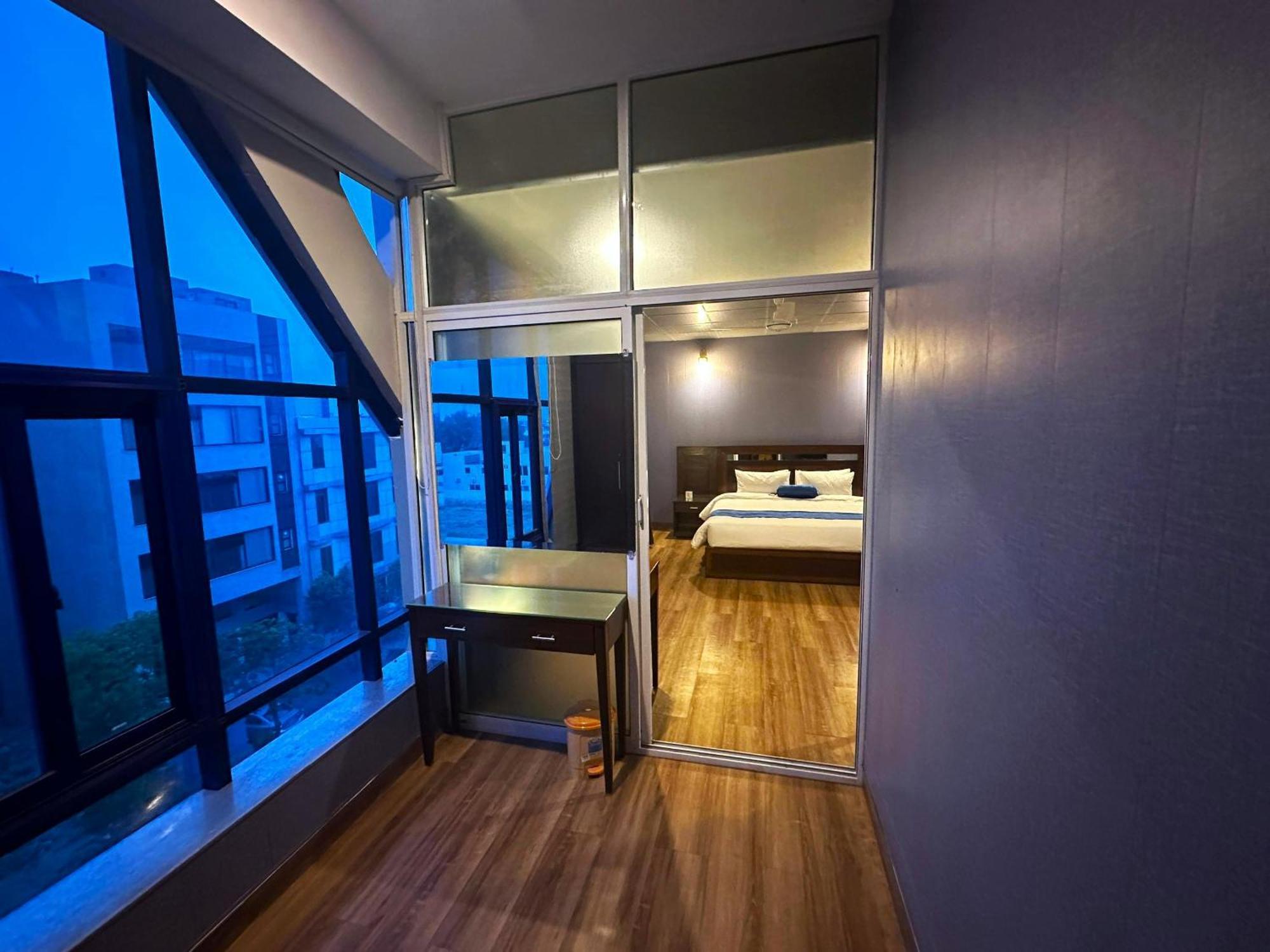 Luxury Apartment In Dha Phase 8, Near Allama Iqbal International Airport Lahore Extérieur photo