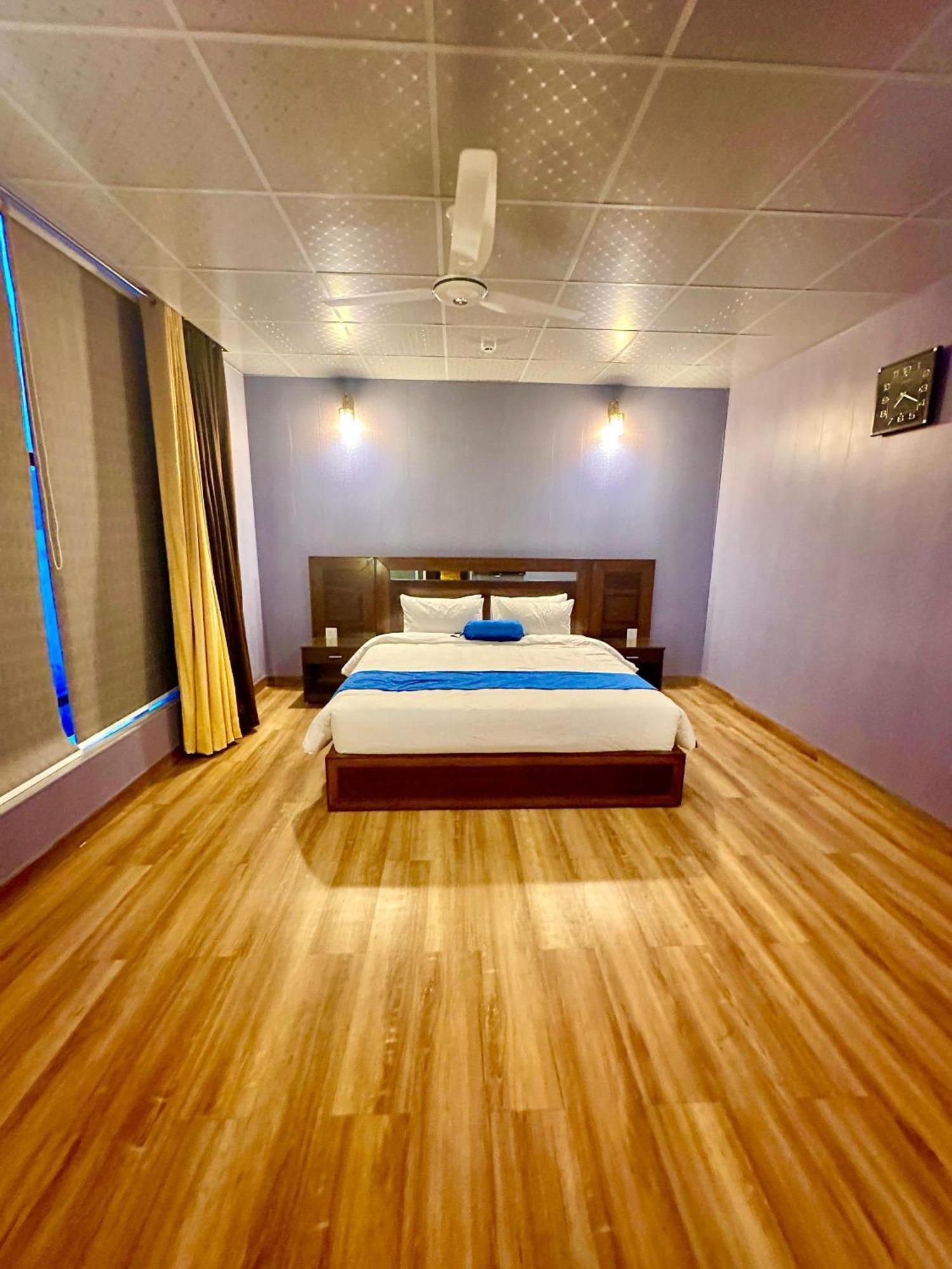Luxury Apartment In Dha Phase 8, Near Allama Iqbal International Airport Lahore Extérieur photo